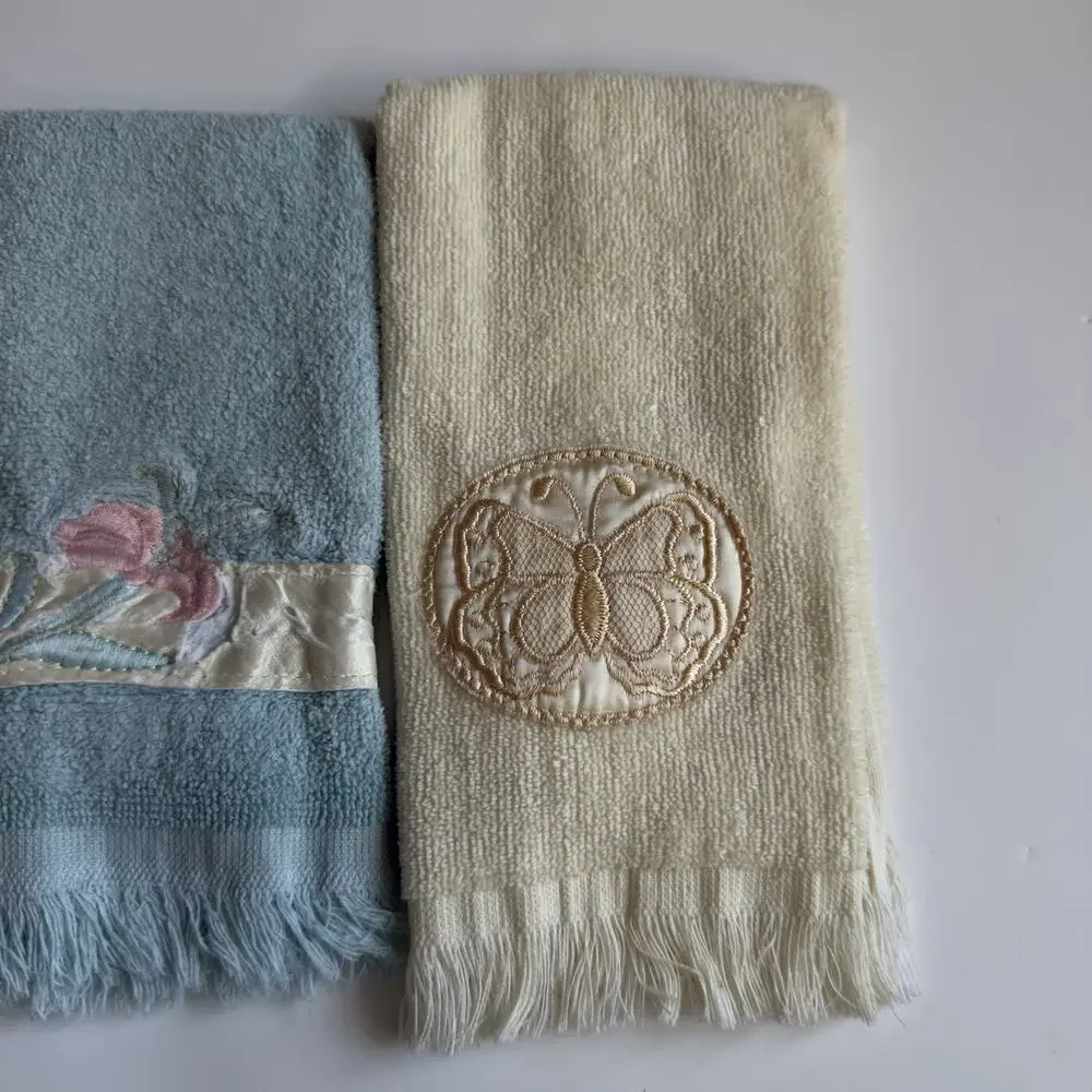 Vintage Mixed Lot Of 4 Hand Fingertip Embroidered Applique Made In USA Blue Pink